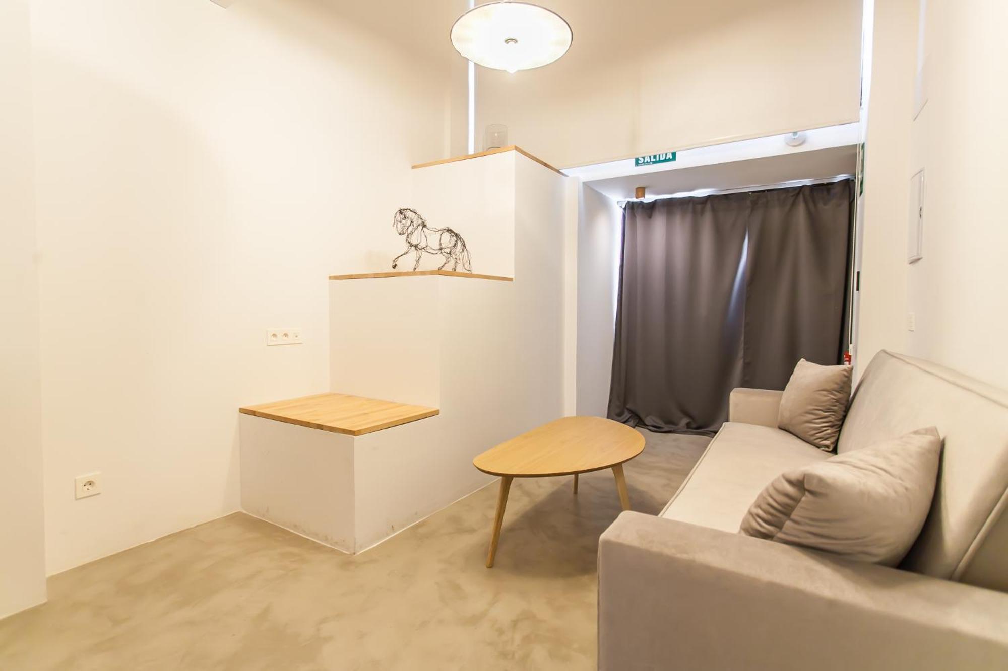 شقة Guernica Luxury Duplex - Location, Light, And Art مدريد المظهر الخارجي الصورة