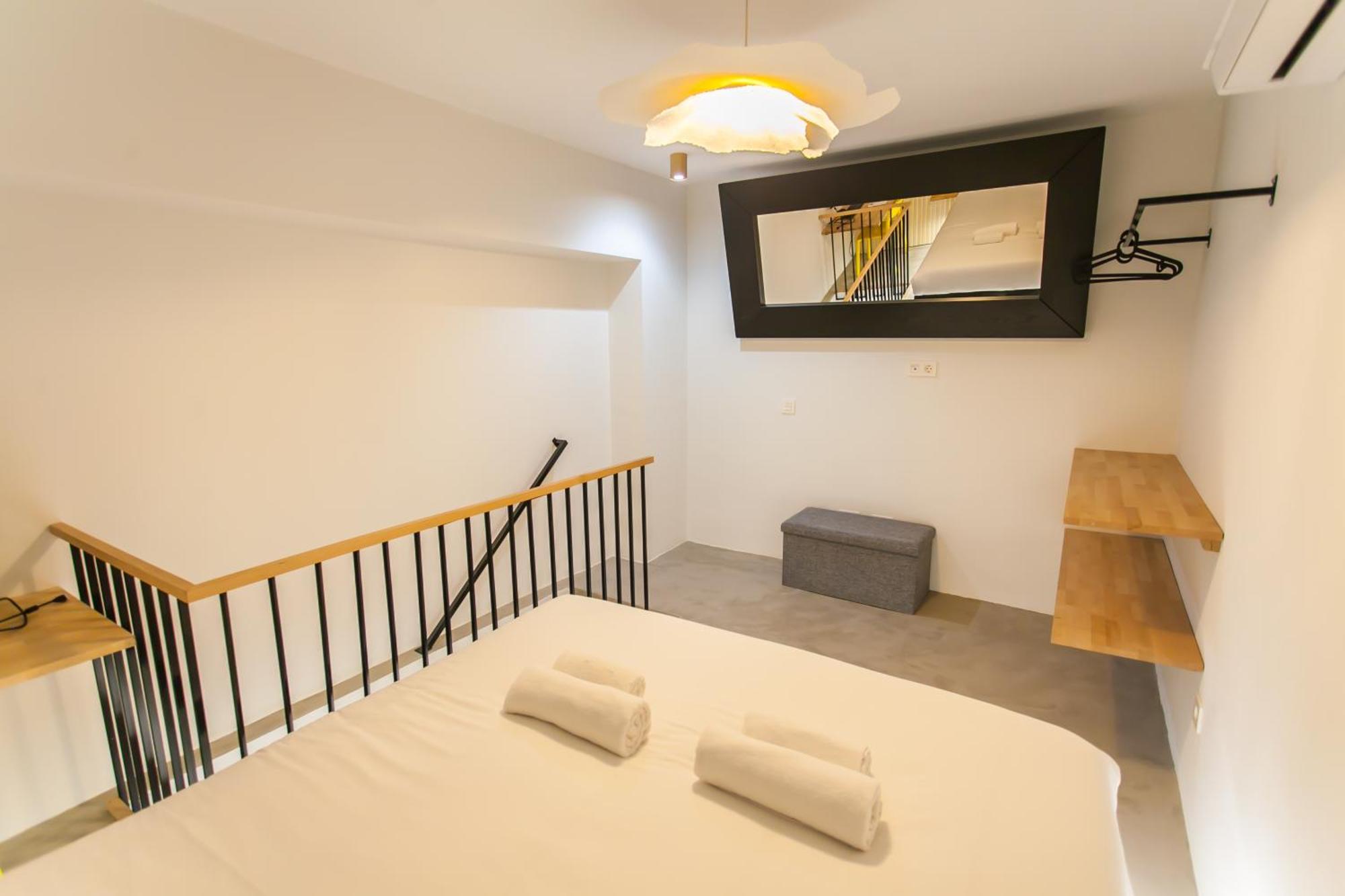 شقة Guernica Luxury Duplex - Location, Light, And Art مدريد المظهر الخارجي الصورة