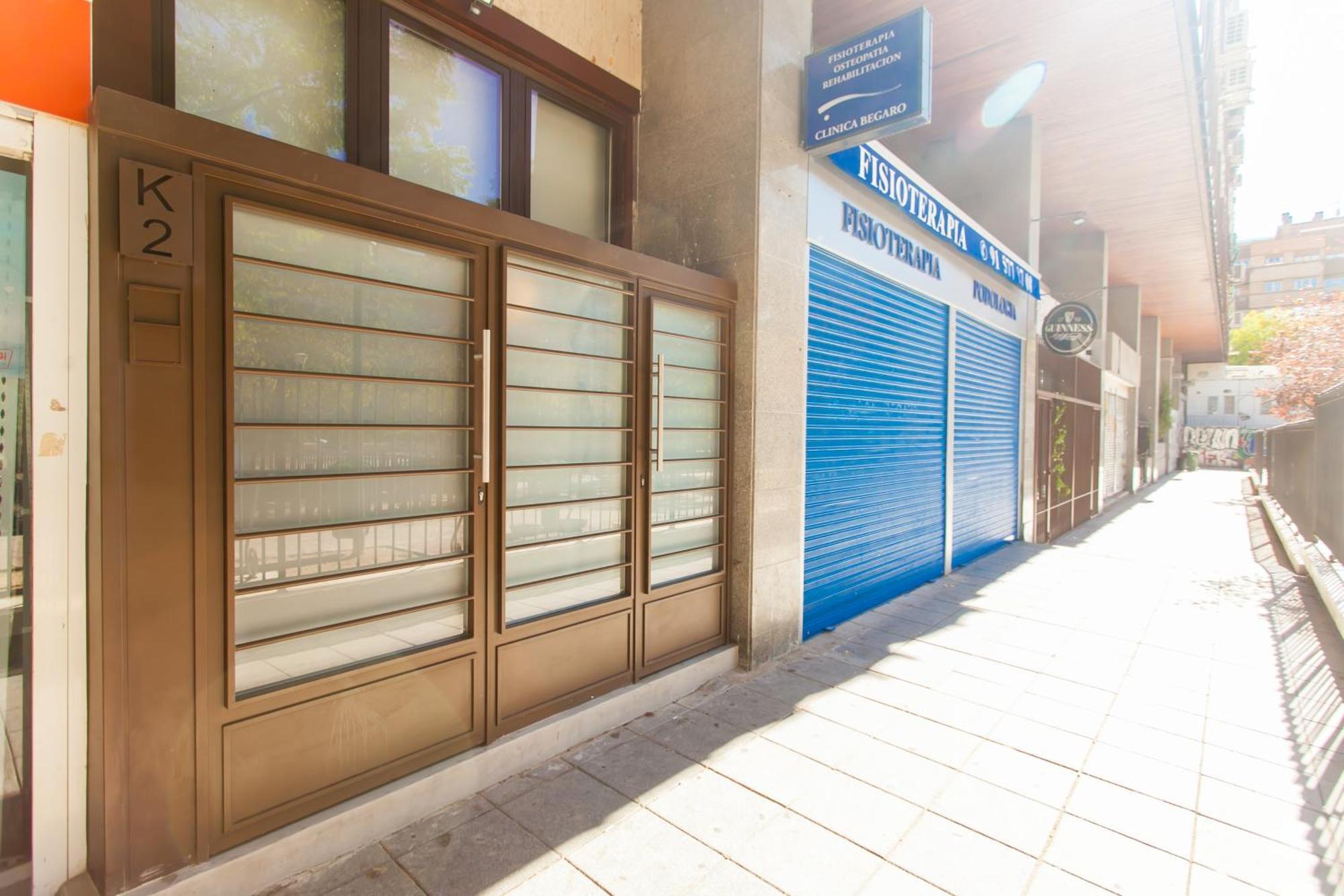 شقة Guernica Luxury Duplex - Location, Light, And Art مدريد المظهر الخارجي الصورة